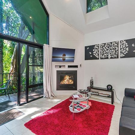 Chalet On Gallery Walk - King Bed, Spa, Fireplace, Wifi & Netflix, Linger A While Mount Tamborine Exterior photo