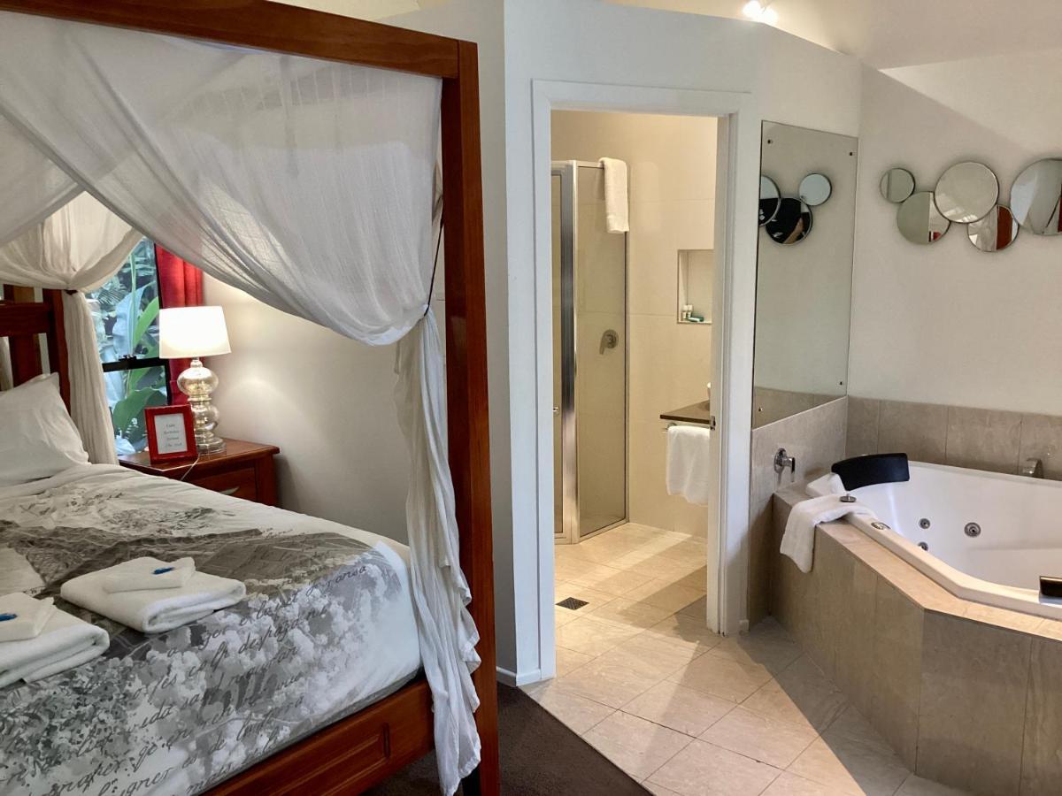 Chalet On Gallery Walk - King Bed, Spa, Fireplace, Wifi & Netflix, Linger A While Mount Tamborine Exterior photo